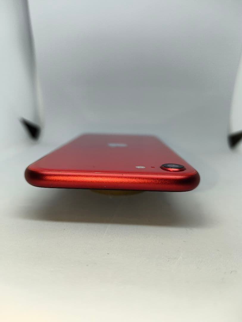 美品 iPhone SE 第2世代 64GB プロダクトレッド SIMフリー