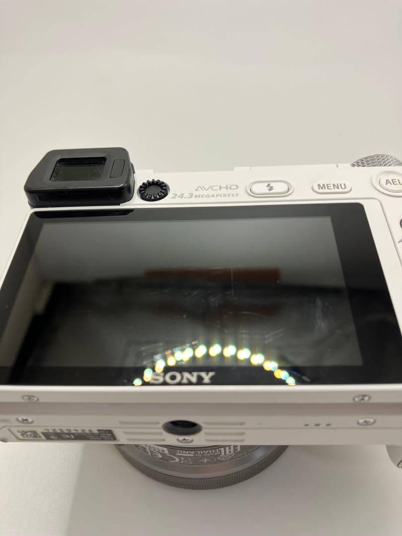 【返品保証・動作確認済】SONY α6000 ホワイト ダブルズームレンズキット