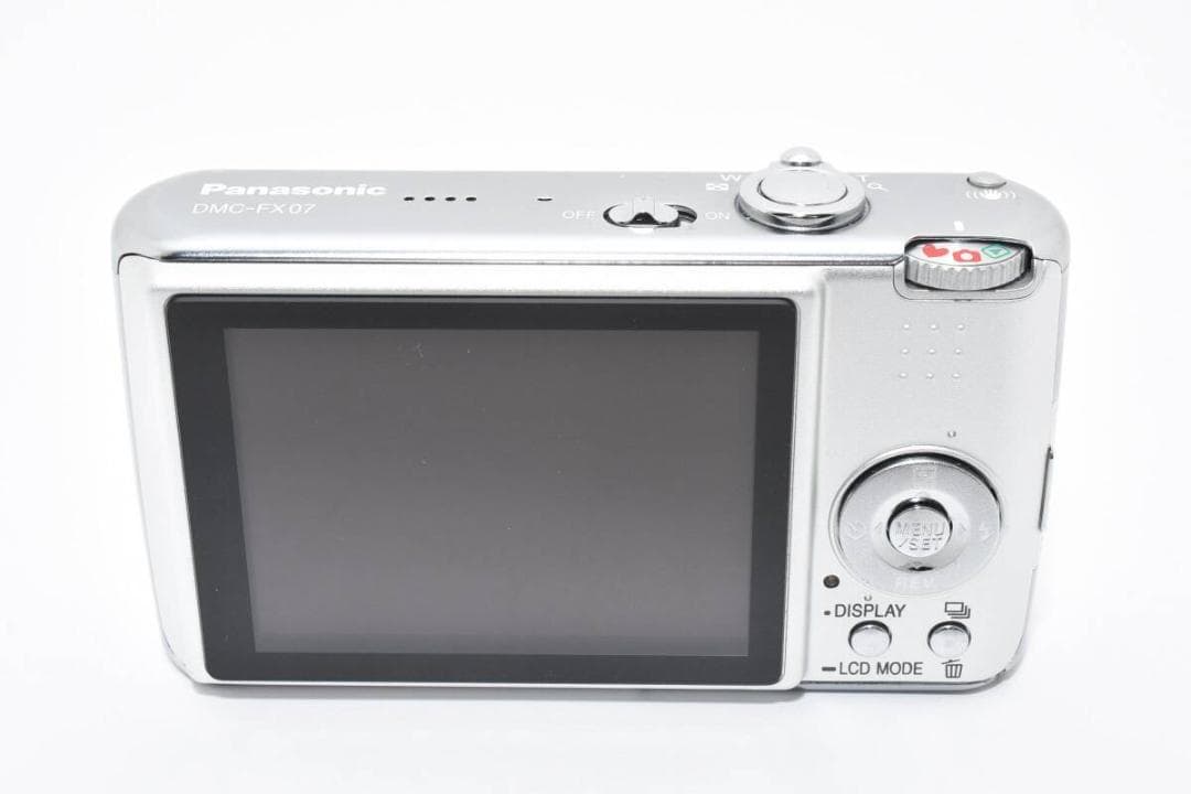 【実用美品】パナソニック LUMIX DMC-FX07 シルバー