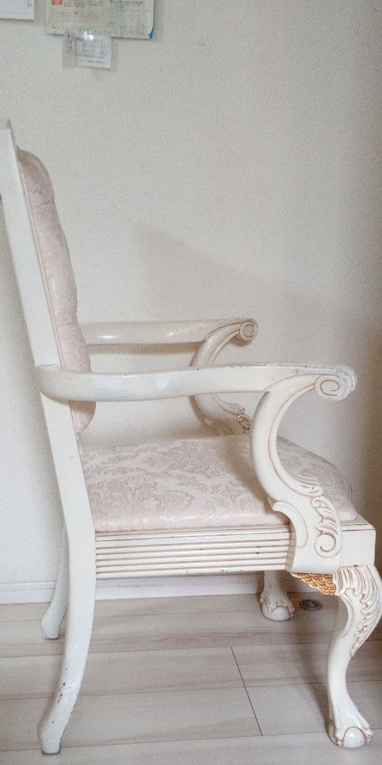 再値下げ↓クラシックホワイト猫足チェア