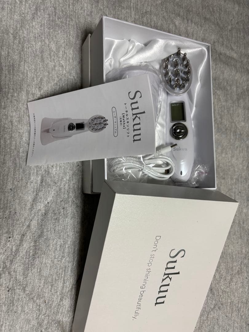 Sukuu 美顔器 LEDライト付き