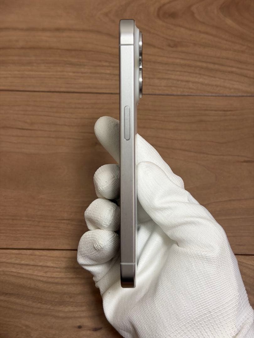 SIMフリー iPhone 15 Pro 128GB ナチュラルチタニウム