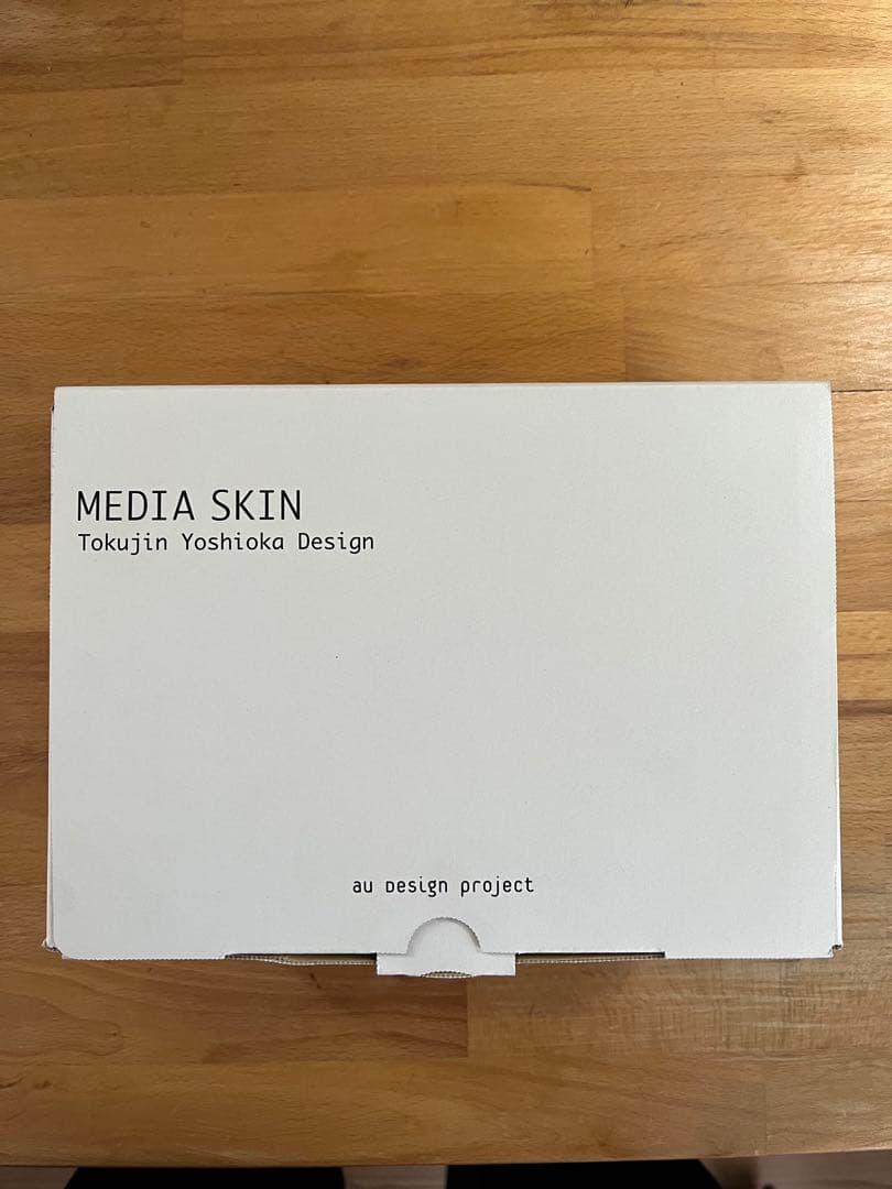 au media skin ブラック