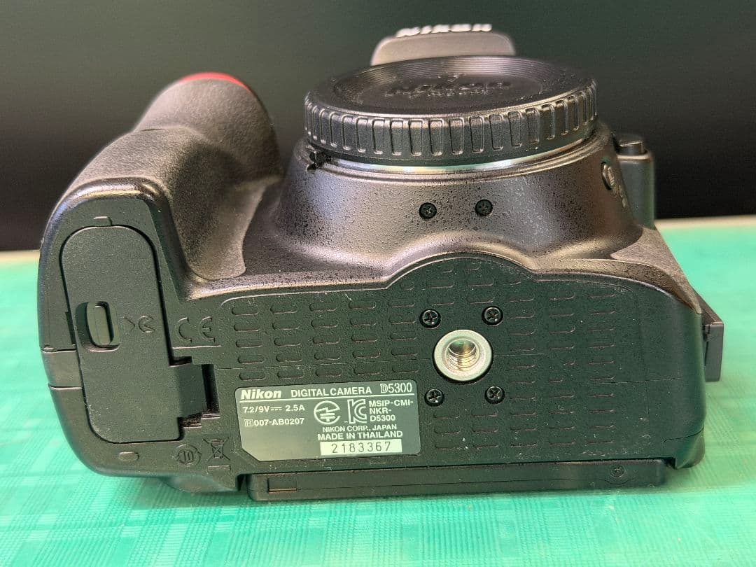 ニコン D5300 ボディ デジタル一眼レフカメラ ショット数3944枚