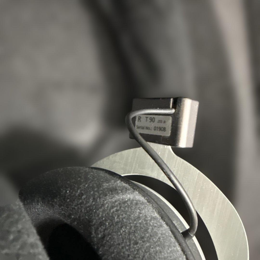 Beyerdynamic ヘッドホン T90