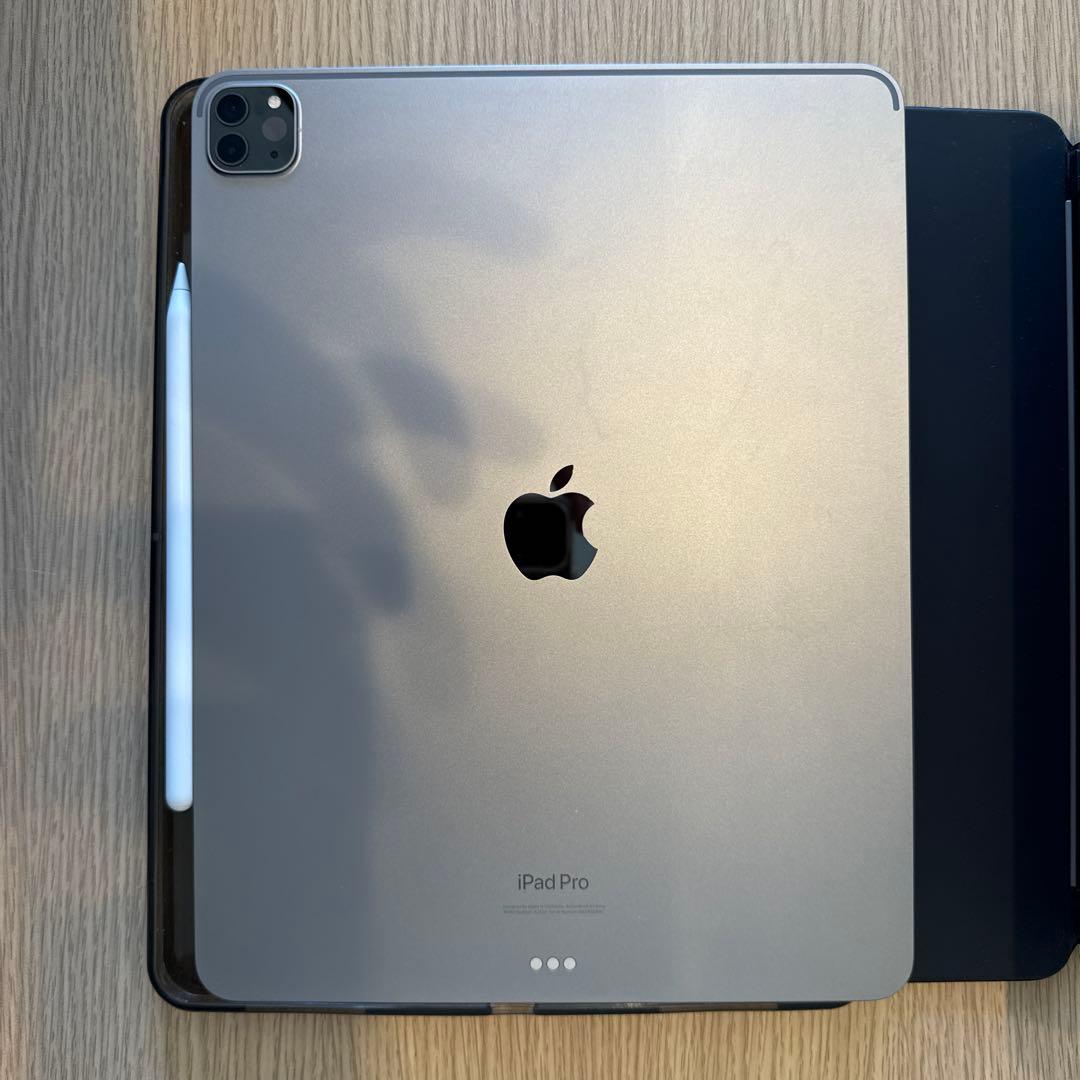 iPad Pro 12.9インチ 第6世代 スペースグレー 512GB