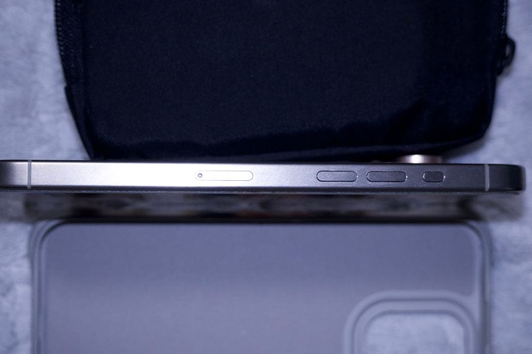 【美品】iPhone15 ProMax 256GB ナチュラルチタニウム