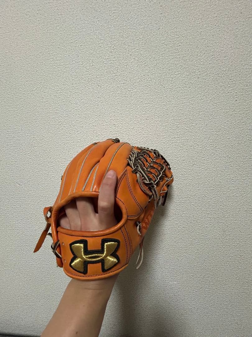 UNDER ARMOR 硬式グローブ 内野手用 袋付き