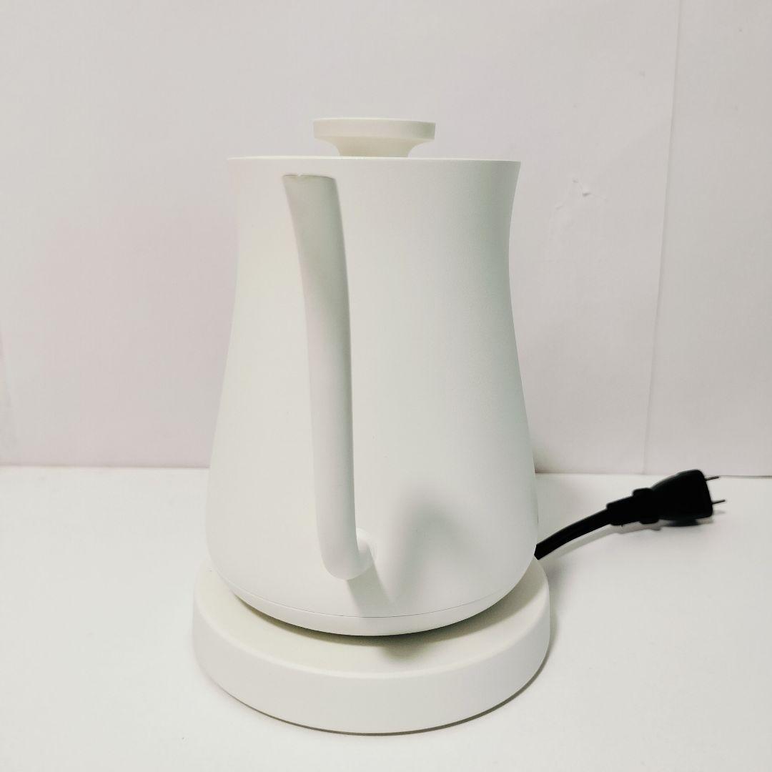 【中古美品】バルミューダ　電気ケトル　ホワイト　1110