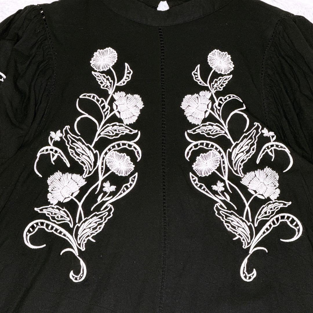 AMERI アメリ エンブロイダリー刺繍入り ブラウス バルーンスリーブ 黒