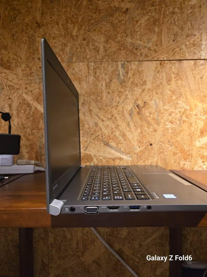 東芝　dynabook r63/j office 2019搭載