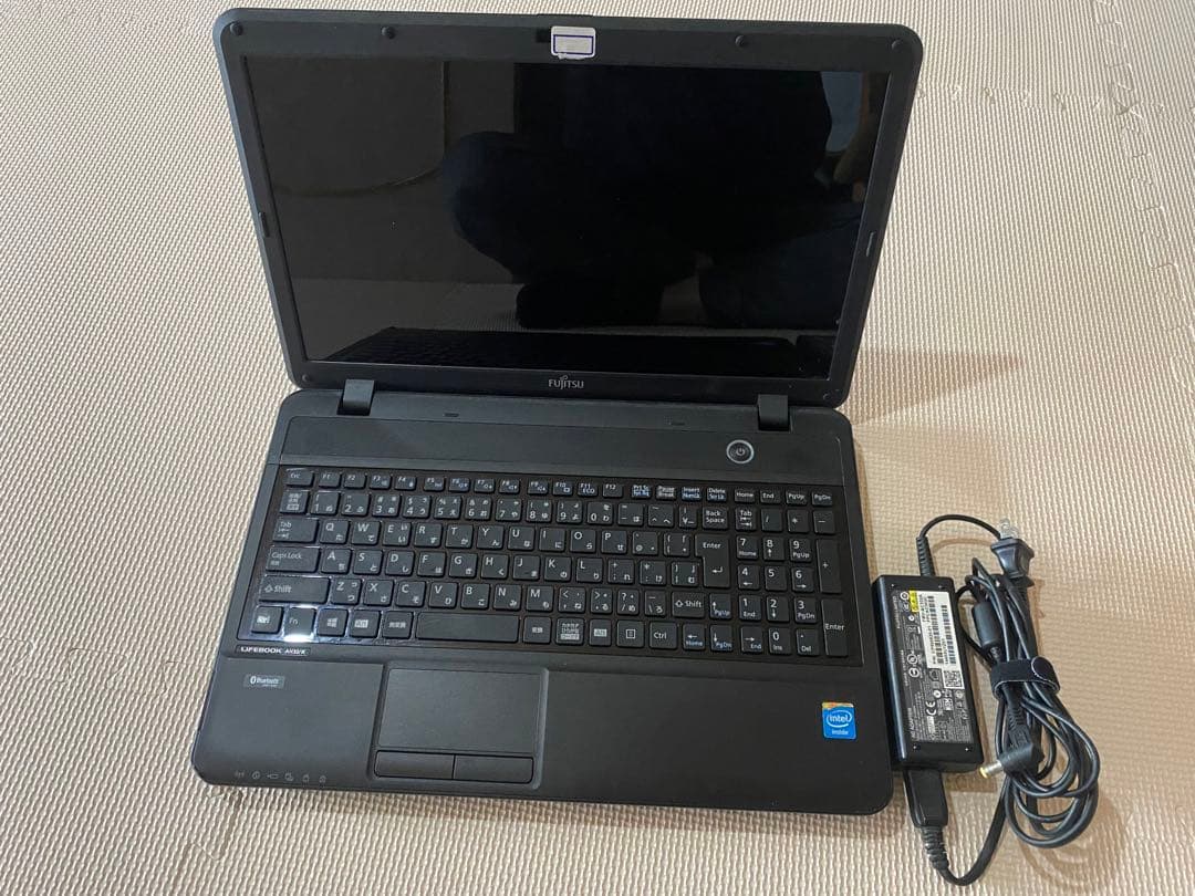 富士通　ノートパソコン