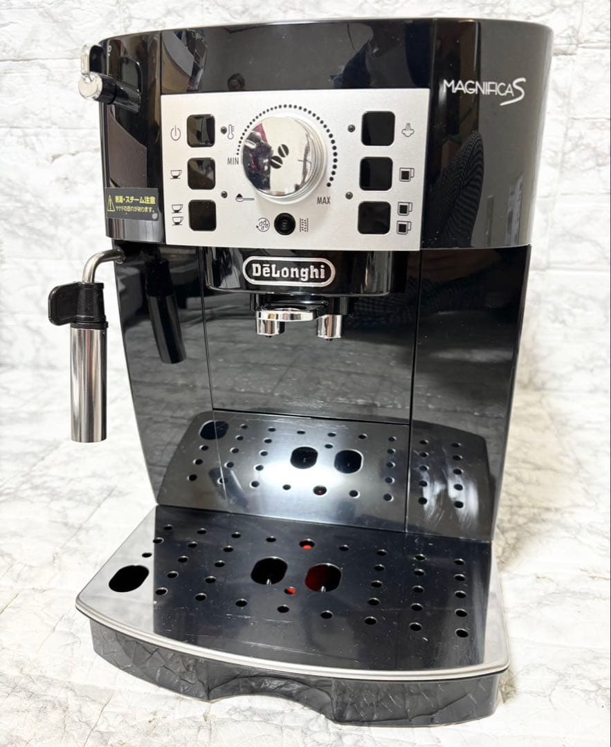 【完動品 美品】Delonghi マグニフィカS ECAM22112B