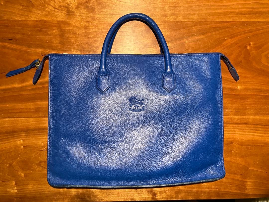 イルビゾンテ（IL BISONTE）本革ショルダーブリーフケース