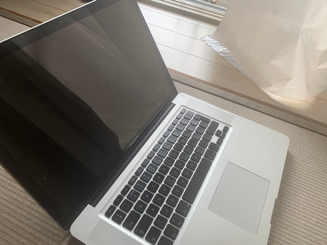 Apple MacBook Pro 15inch シルバー 英語配列