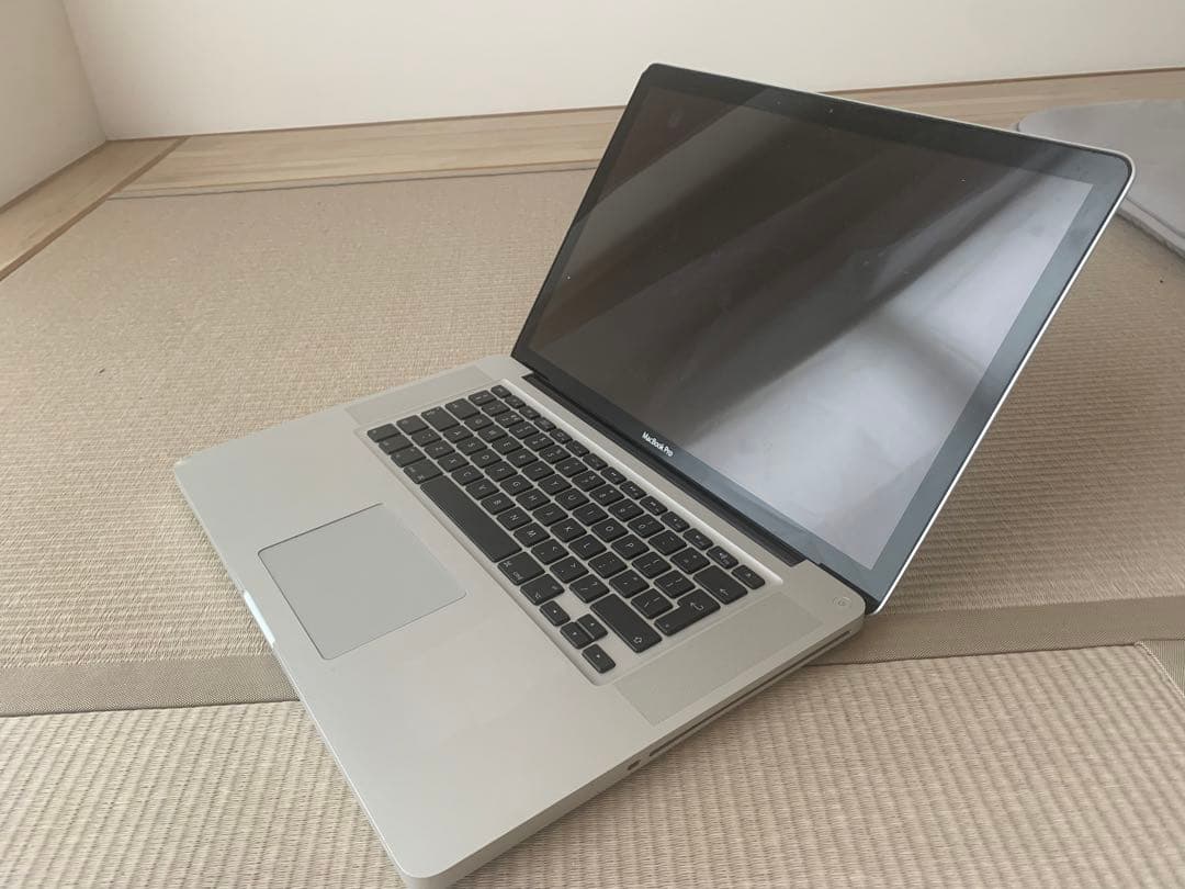 Apple MacBook Pro 15inch シルバー 英語配列