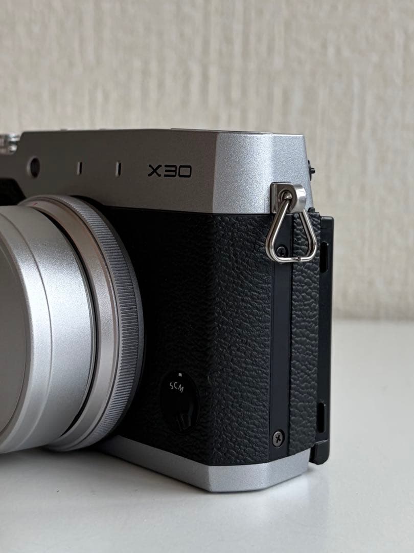 【超美品】FUJIFILM X30 コンパクトデジタルカメラ