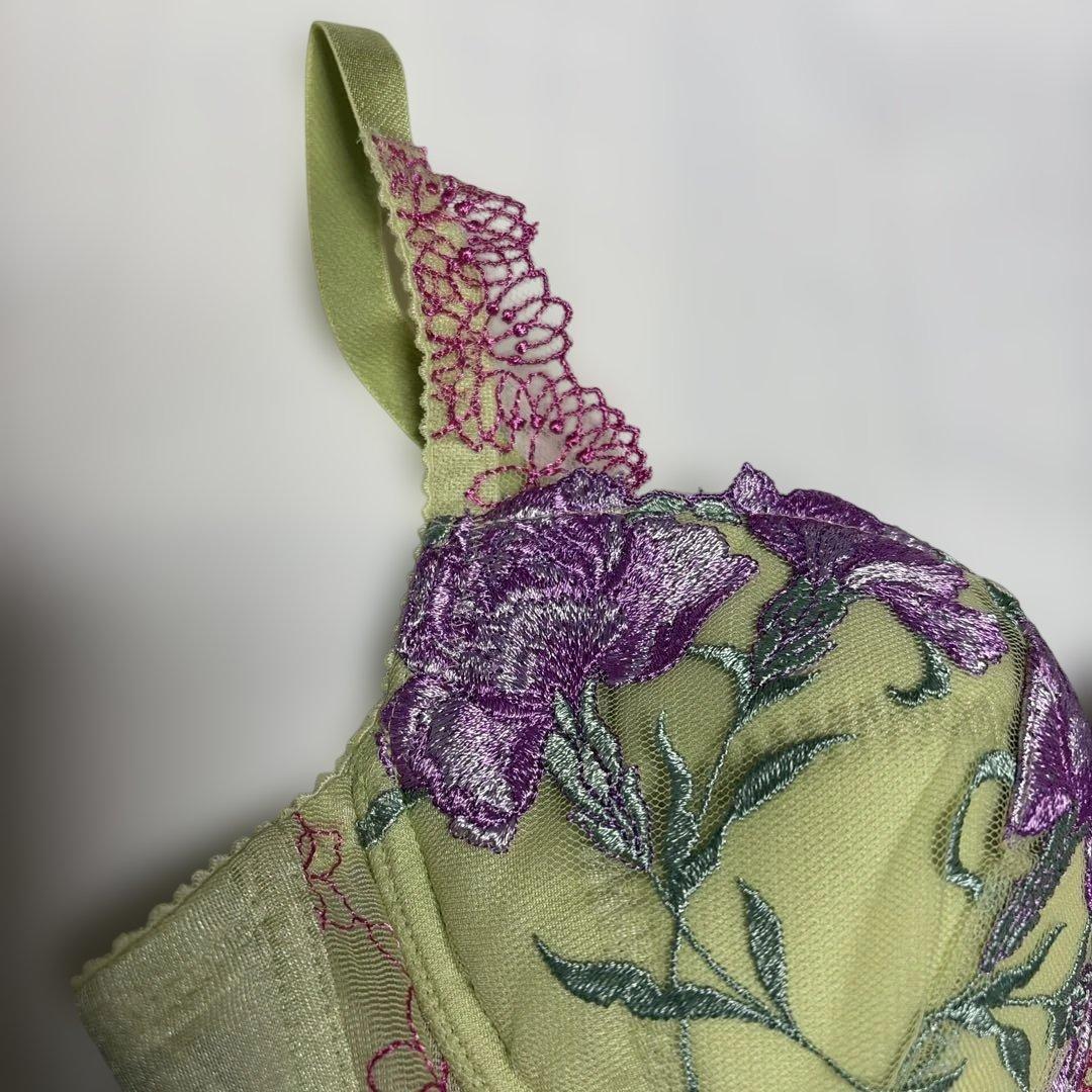 サルート花柄刺繍 ブラジャーショーツガーターセットC80/M