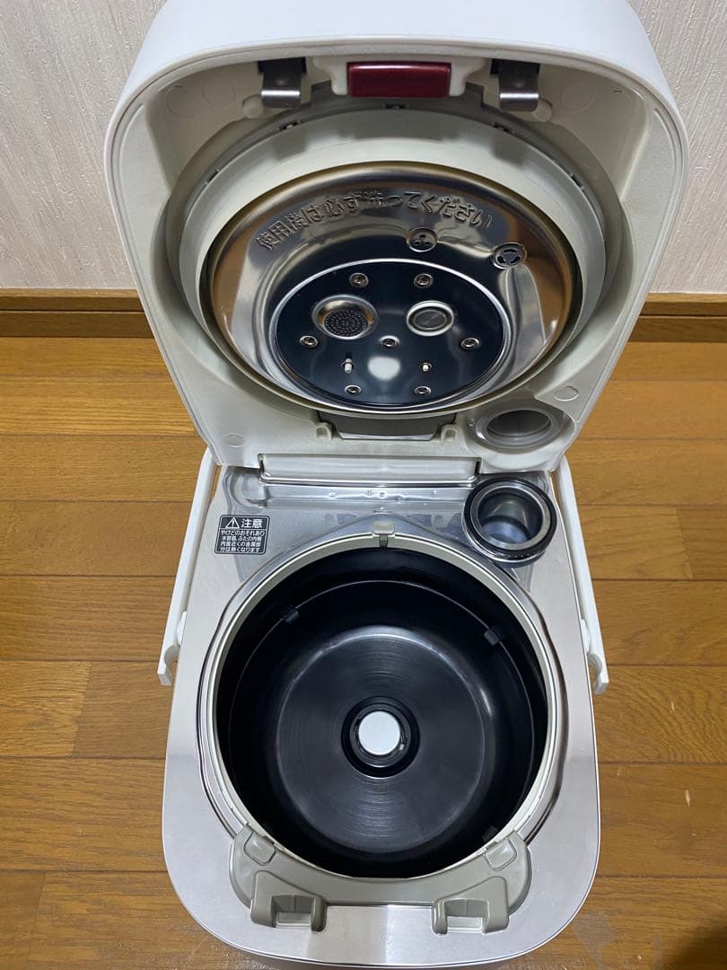 Panasonic スチーム＆可変圧力IHジャー5.5合炊き SR-SSX101