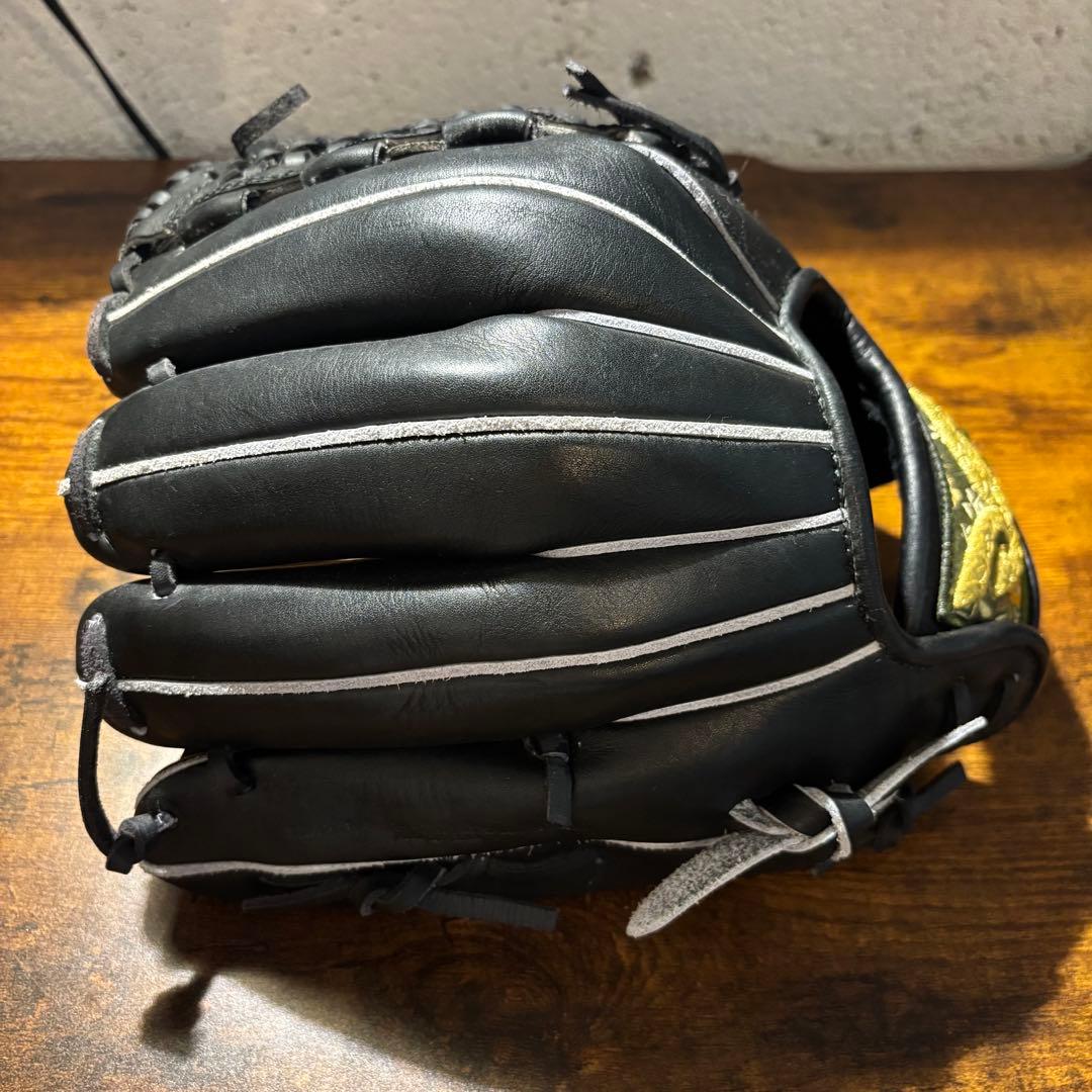 【最終値下げ】新品Glom グロム 軟式用グラブ 内野手用