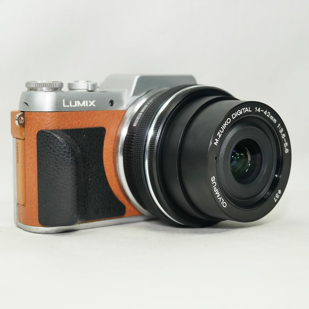 オリンパス 電動パンケーキレンズ M.ZUIKO 14-42mm ブラック