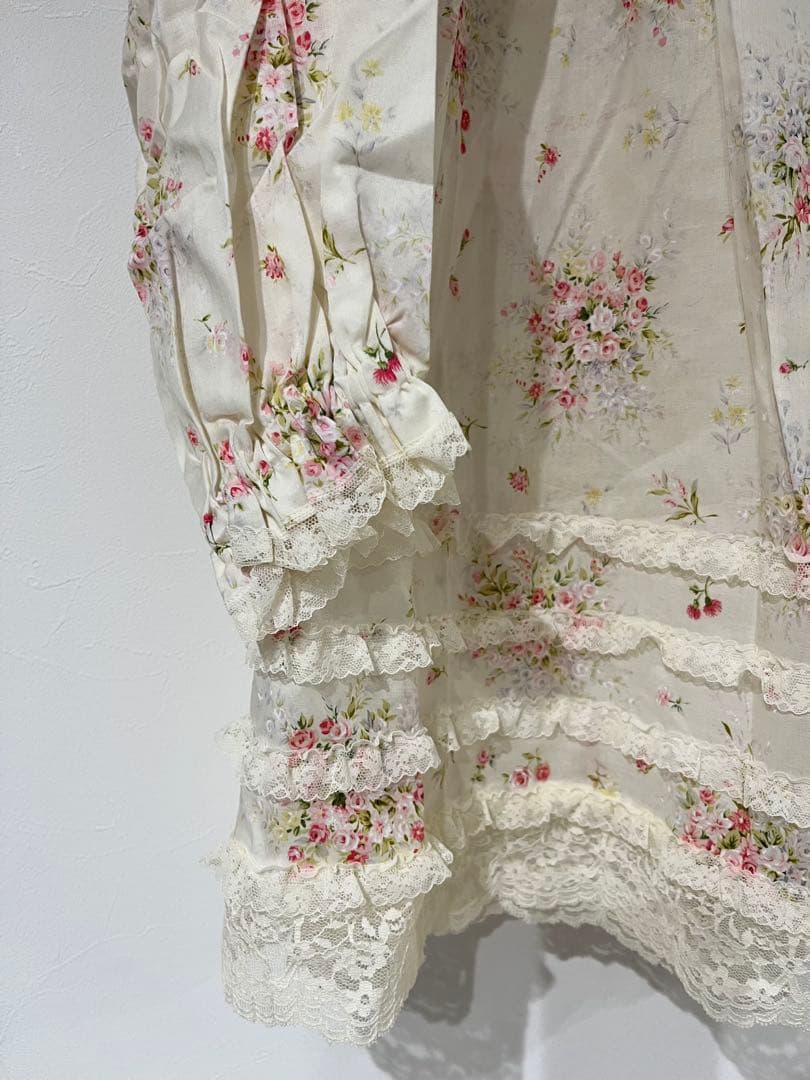 さえら　アキアカネ　パジャマ