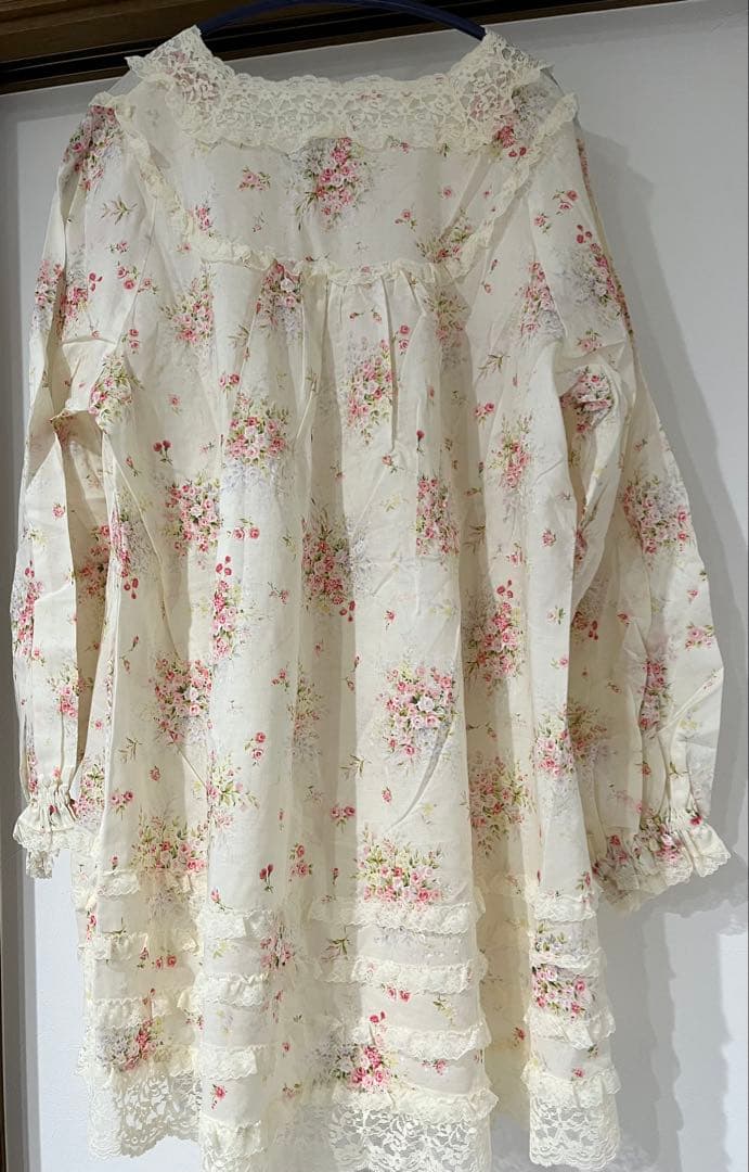 さえら　アキアカネ　パジャマ