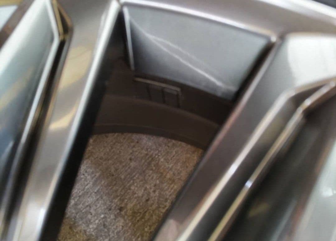 は*し様 レクサス　LBX　リラックス　純正18インチ　タイヤホイール　新車外し