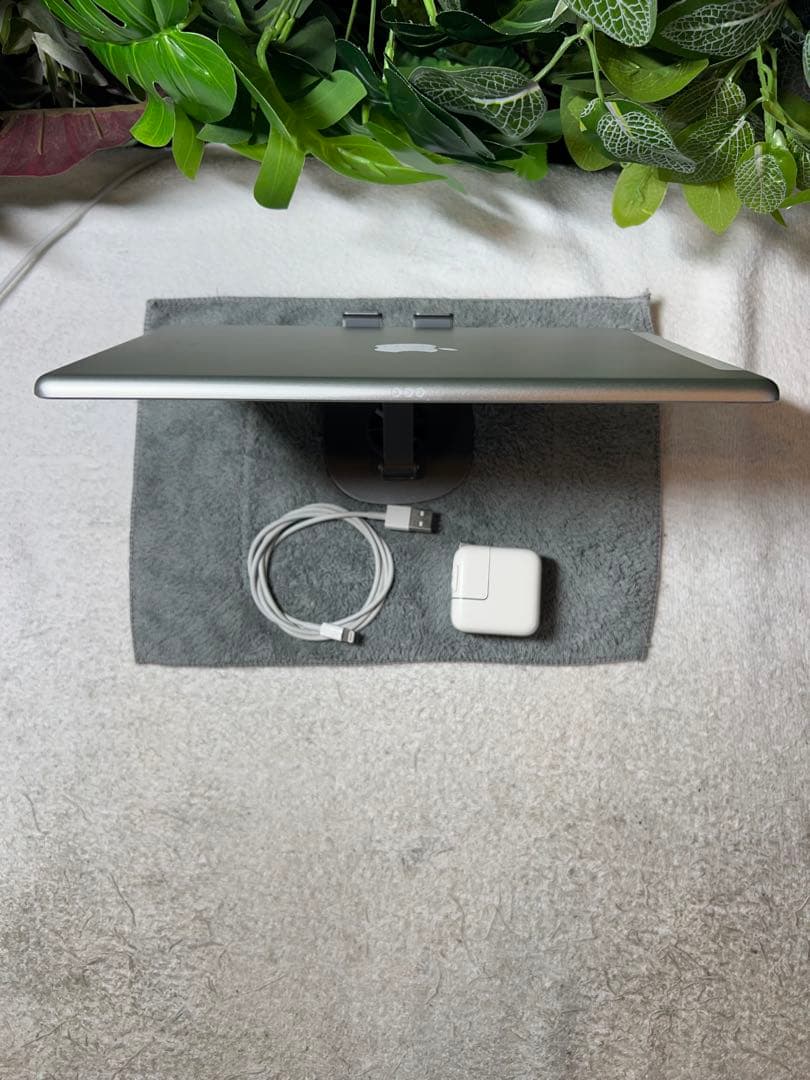 Apple iPad 第8世代/128GB/電池健康86.6%/HW263