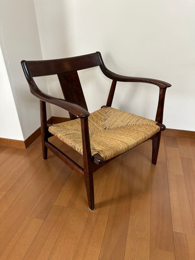 松本民芸家具　椅子　77型曲肘ラッシチェア　アームチェア　シール　作者名あり