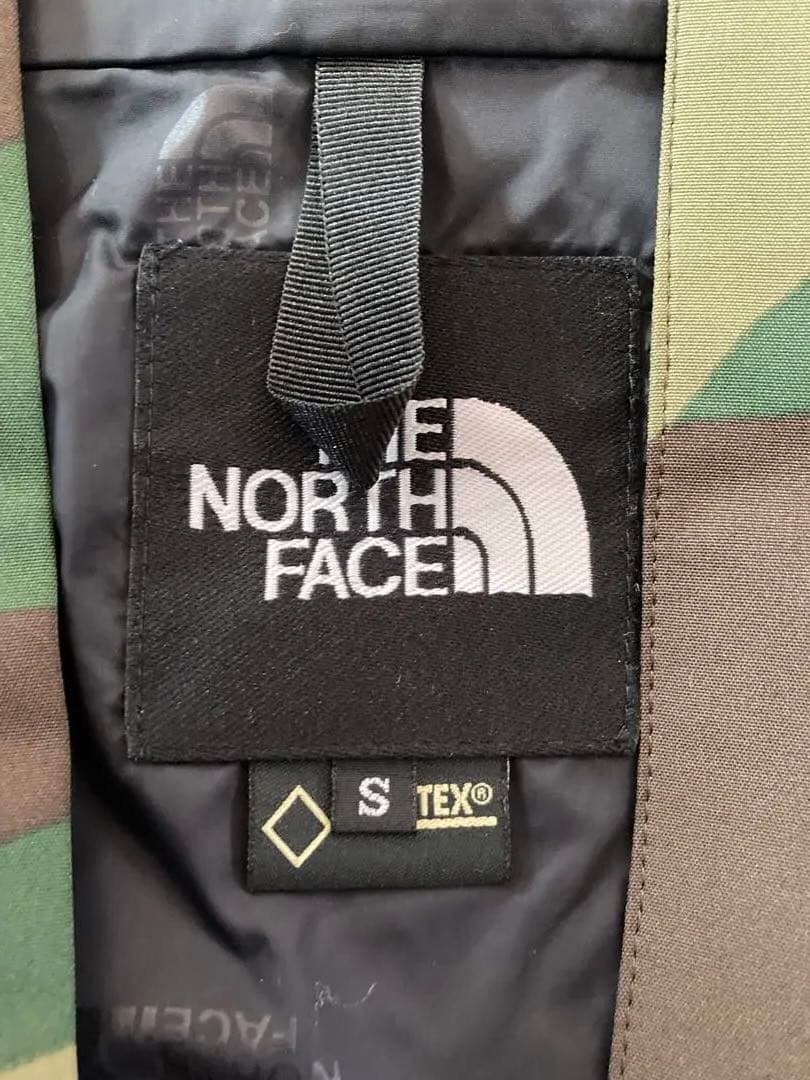 ノースフェイス　マウンテンジャケット 迷彩