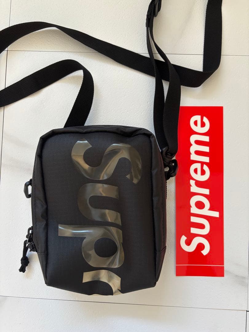 Supreme シュプリーム　ミニバッグ　ショルダーバッグ ブラック