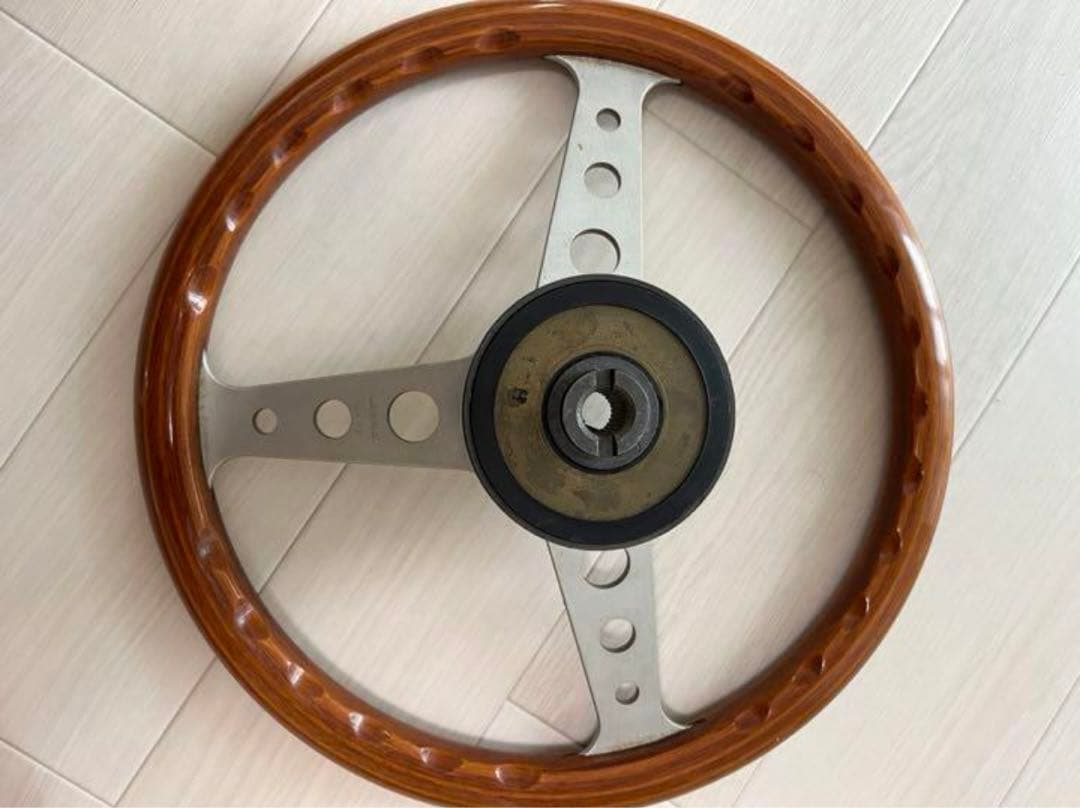 MOMO ウッドステアリング　直径34
