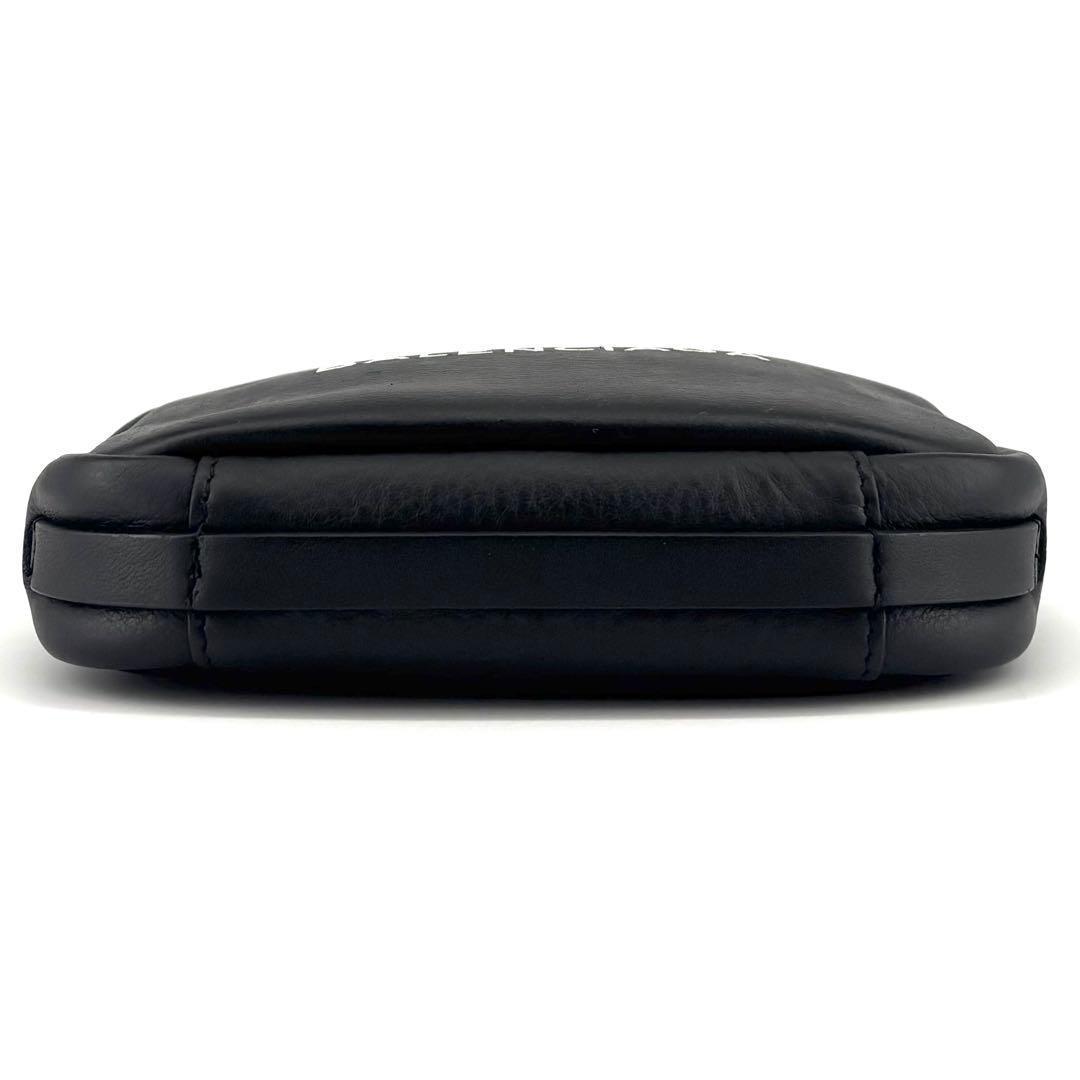 バレンシアガ エブリデイ カメラバッグ ショルダー XS ブラック