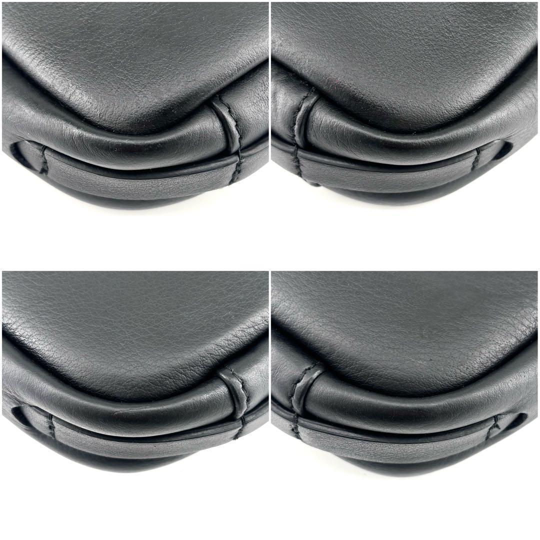 バレンシアガ エブリデイ カメラバッグ ショルダー XS ブラック