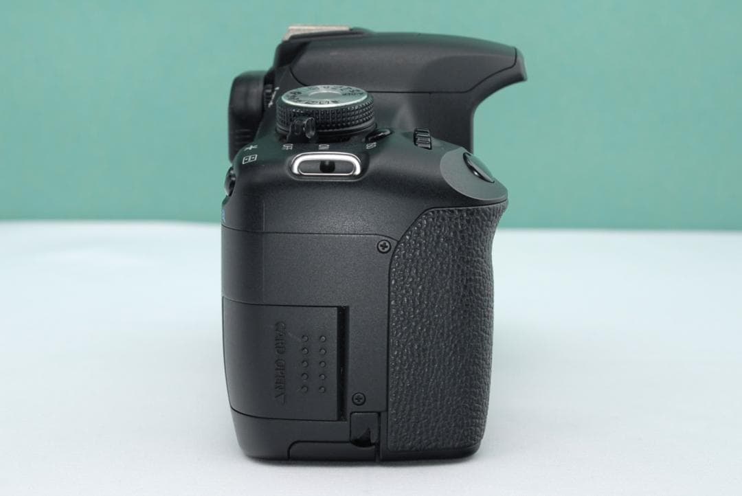 ☘️カメラデビューにおすすめ✨ Canon Kiss X3 一眼レフ 手ぶれ補正