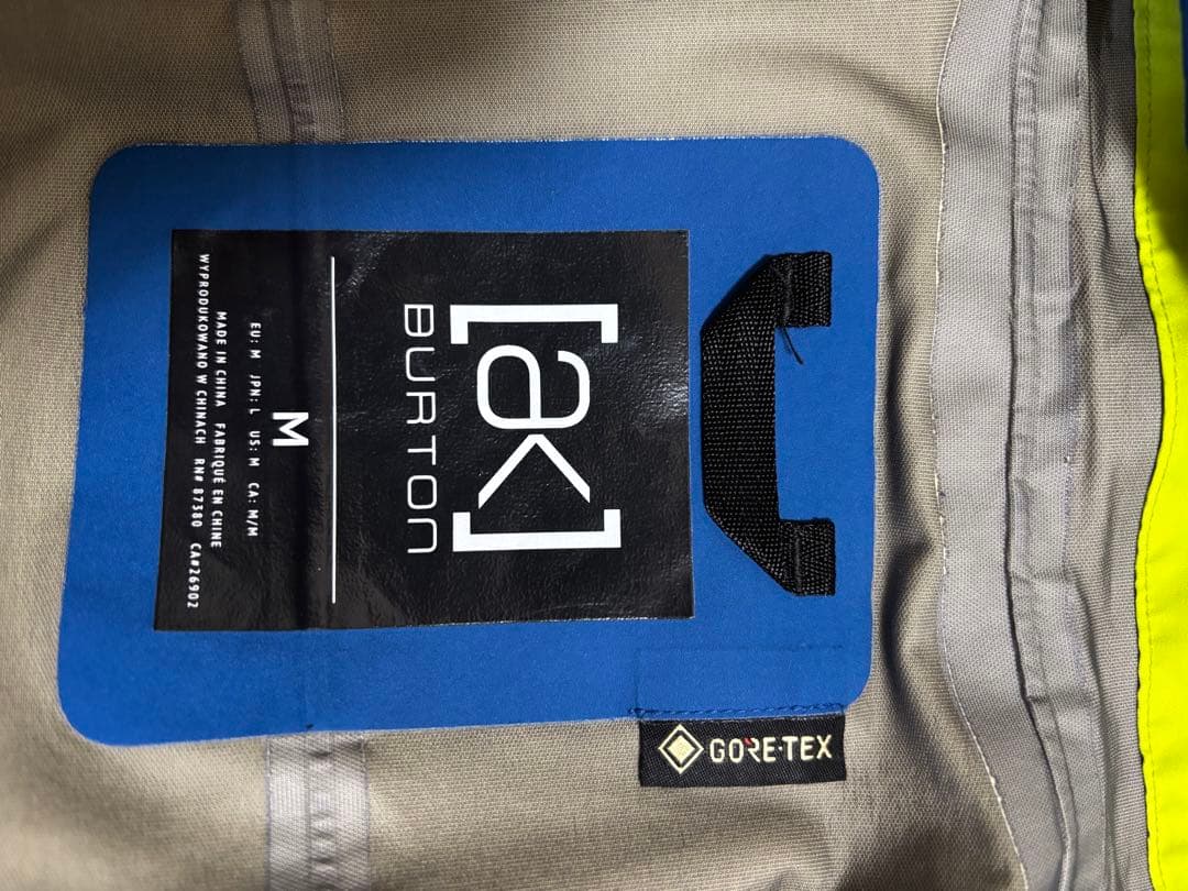 BURTON ak GORE-TEX 3L　HVR STR JKT Mサイズ