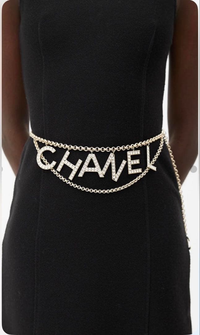 【美品】❤️CHANEL ❤️ゴールドトーンクリスタルのCCロゴチェーンベルト