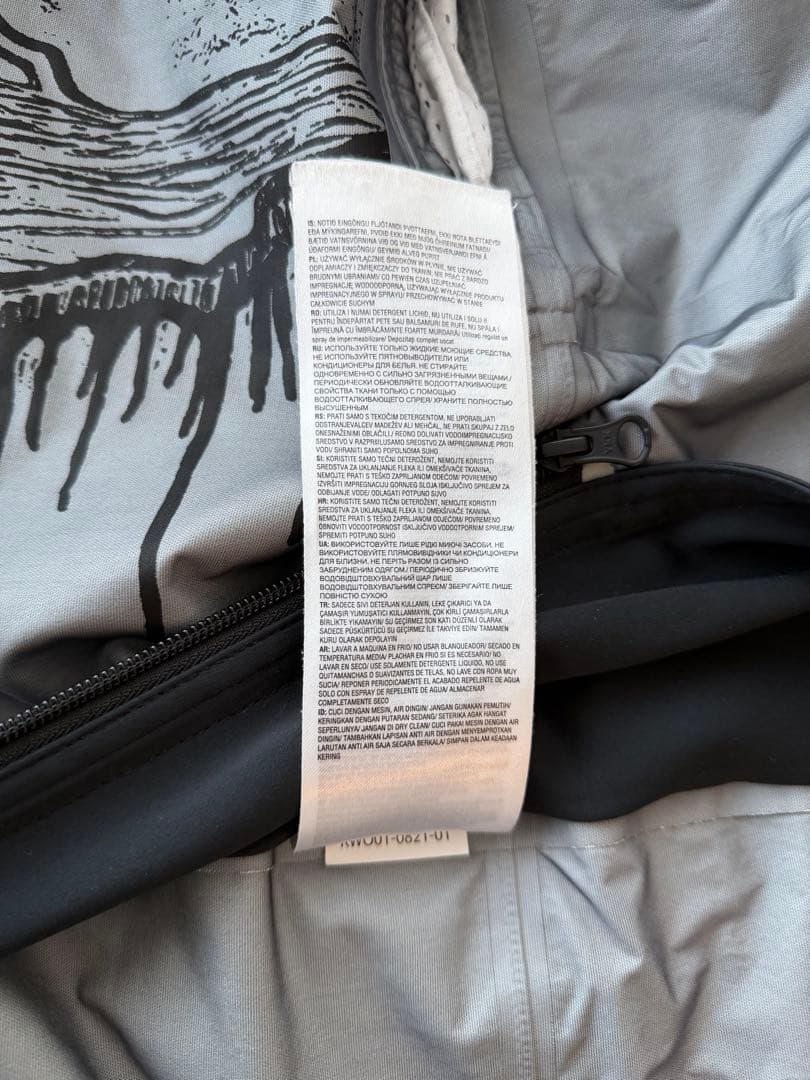 21-22 VOLCOM GUCH STRETCHGORE JKT 色DTK