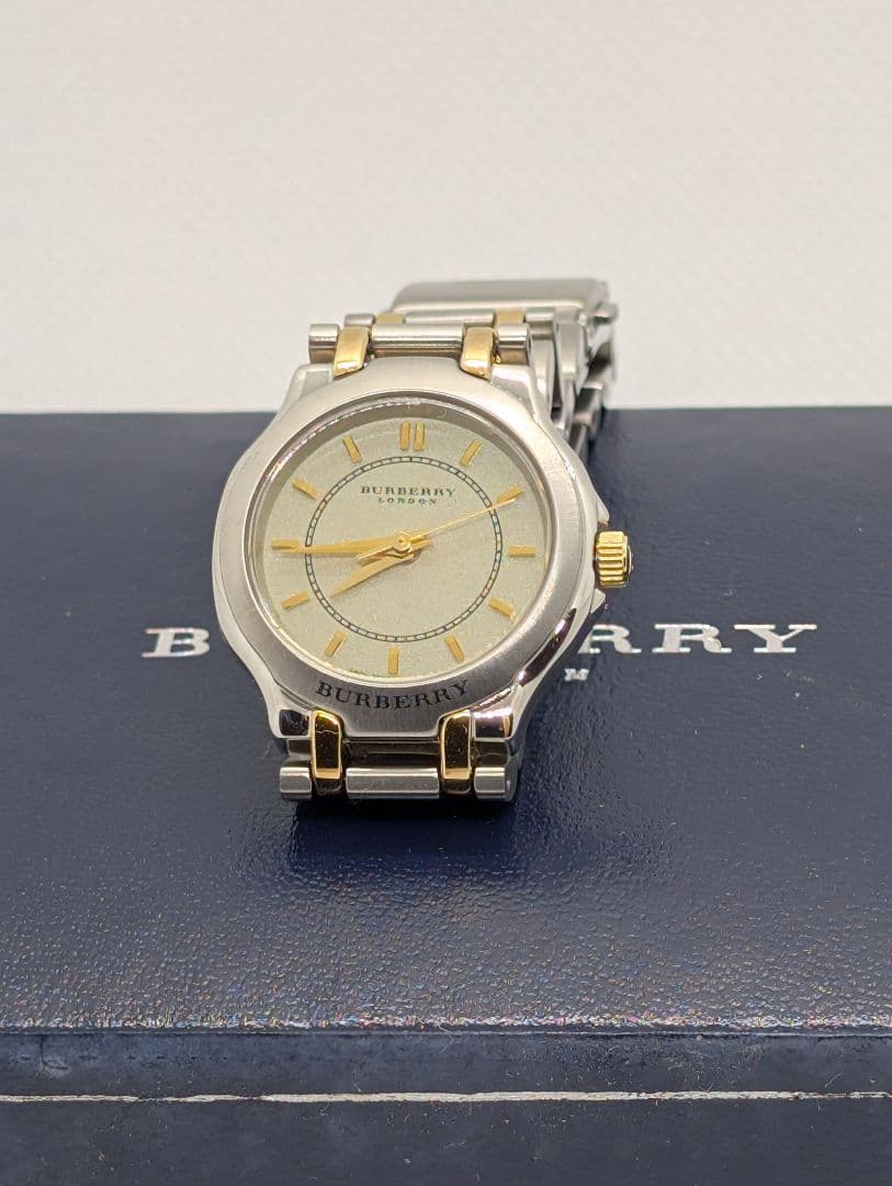 【可動品】バーバリー　ソーラー腕時計　レディース　BURBERRY