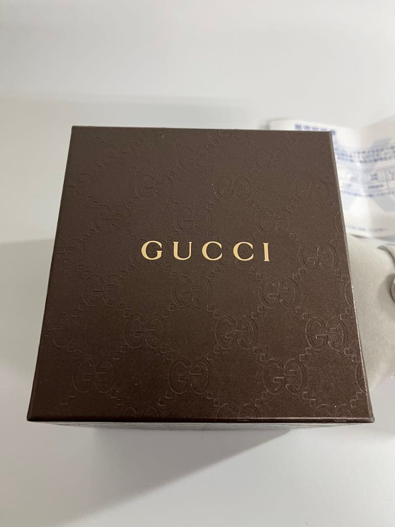 GUCCI シルバー アナログ時計