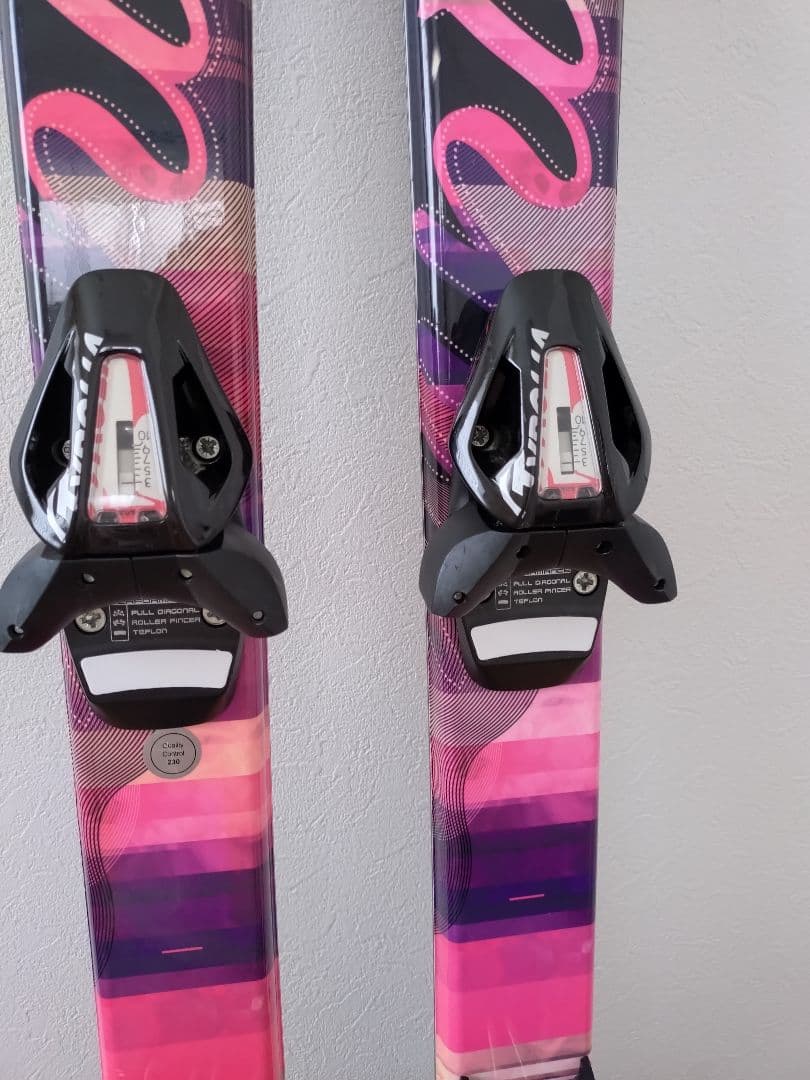 KAZAMAスキー ブラック/ピンク/パープル145センチ
