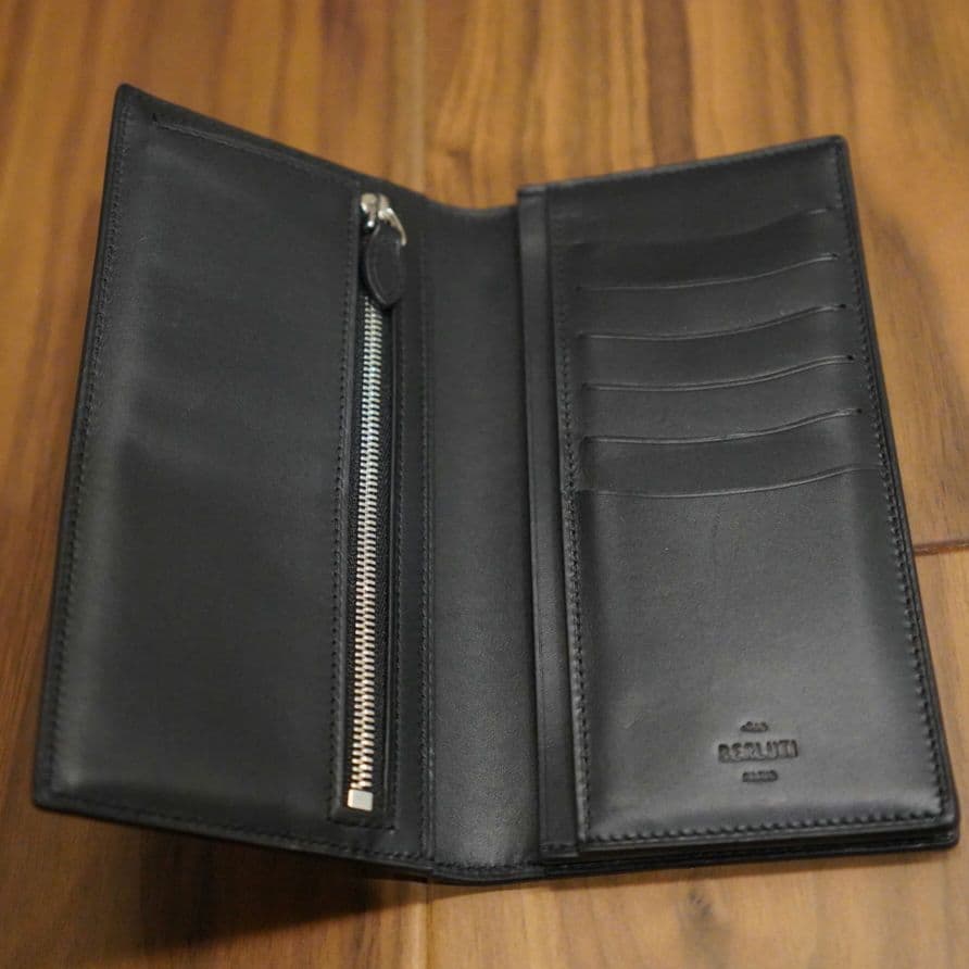 サンタル フラップ ロングウォレット ヴェネチア カーフレザー