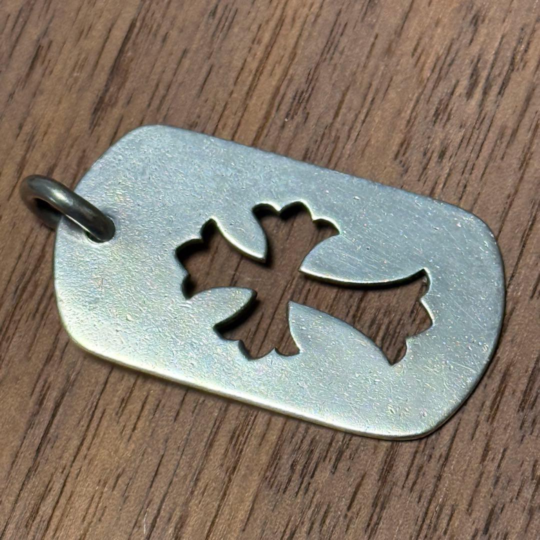 クロムハーツ　カットアウトクロスドッグタグ　ラージ