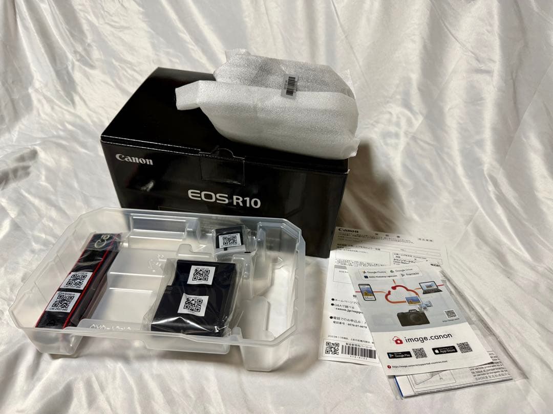 Canon EOS R10ボディ　新品　未使用