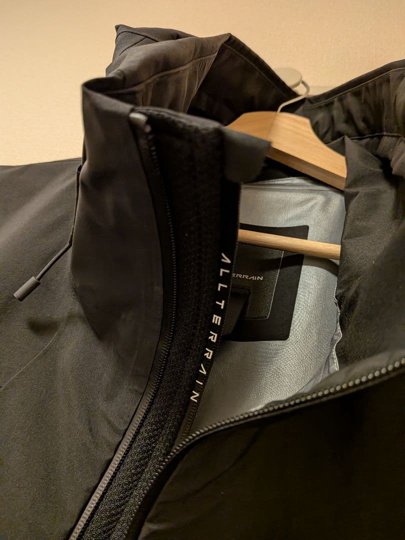 デサント　クレアス　ゴアテックス