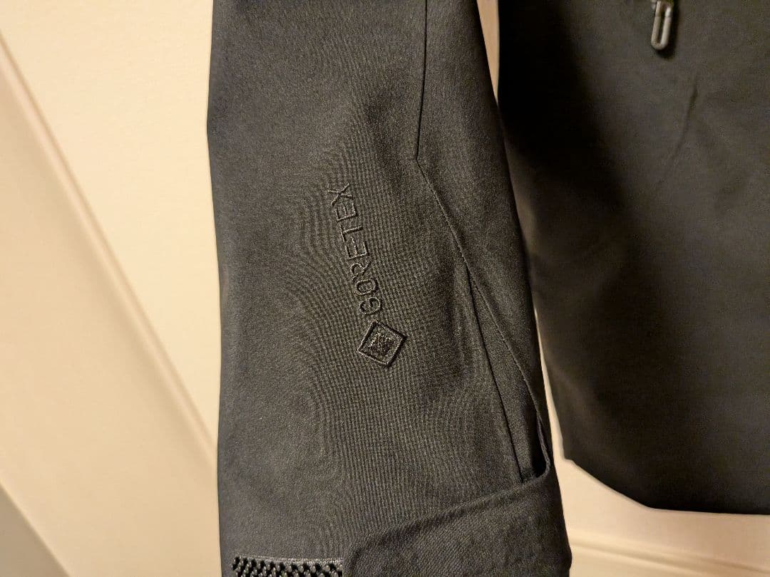 デサント　クレアス　ゴアテックス