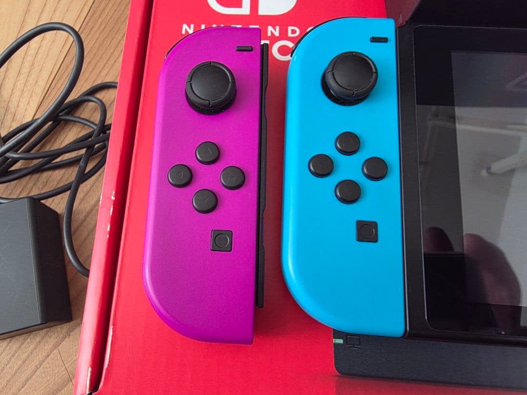 Nintendo Switch 本体セット　+　コントローラー2個