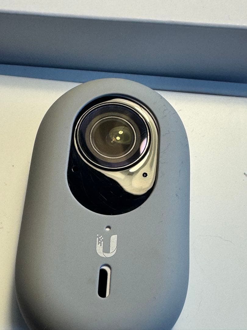 防犯カメラ Unifi G4 instant