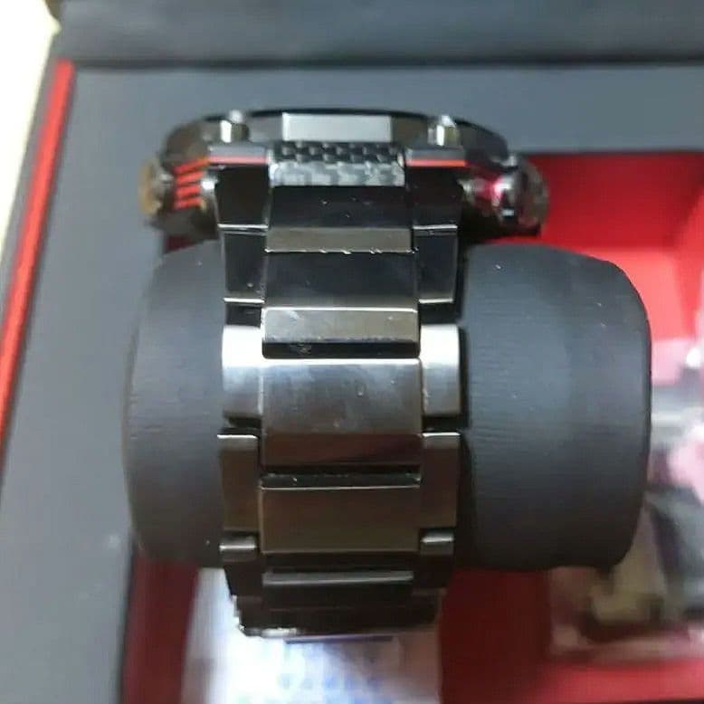 時計 MTG-B2000YBD-1AJF